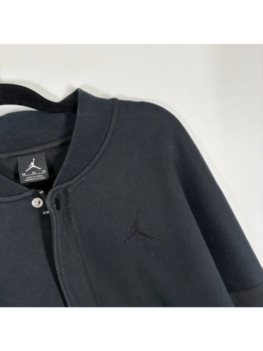 Nike Air Jordan Men Size M Black Full Zip Snap Bomber Varsity Jacket 706735-011